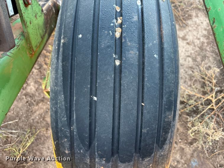 image for item EF6121 John Deere field cultivator