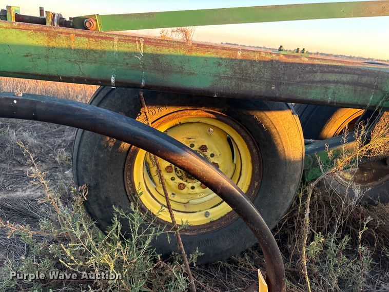 image for item EF6121 John Deere field cultivator