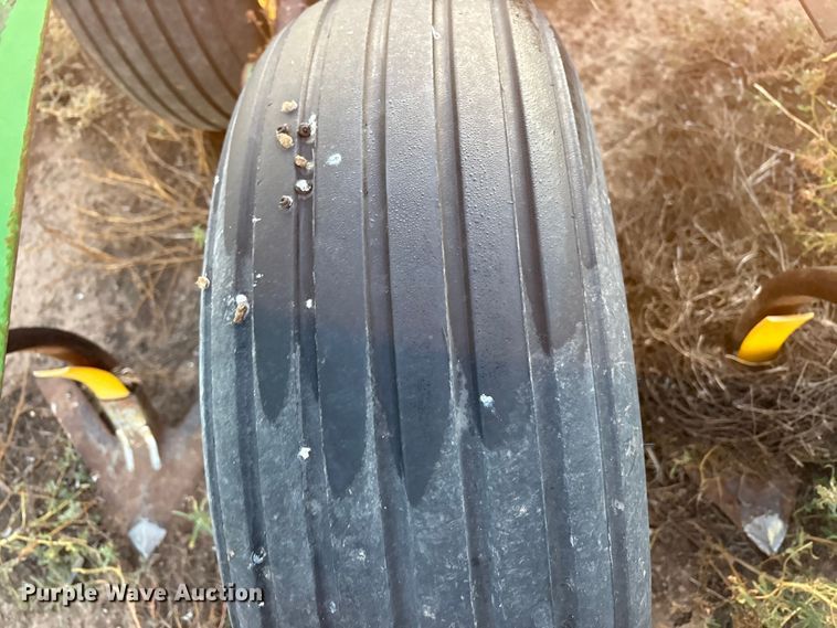 image for item EF6121 John Deere field cultivator