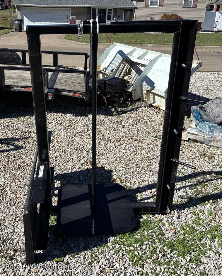 image for item EJ7677 Skid steer fence stretcher