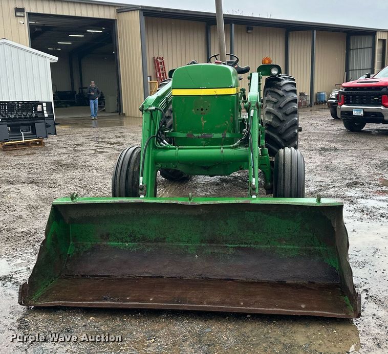 image for item EL0040 1978 John Deere 2840 tractor