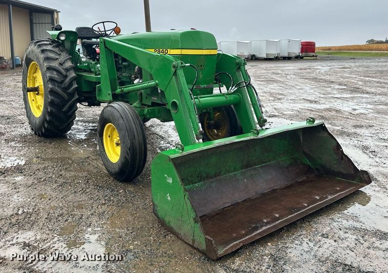 image for item EL0040 1978 John Deere 2840 tractor