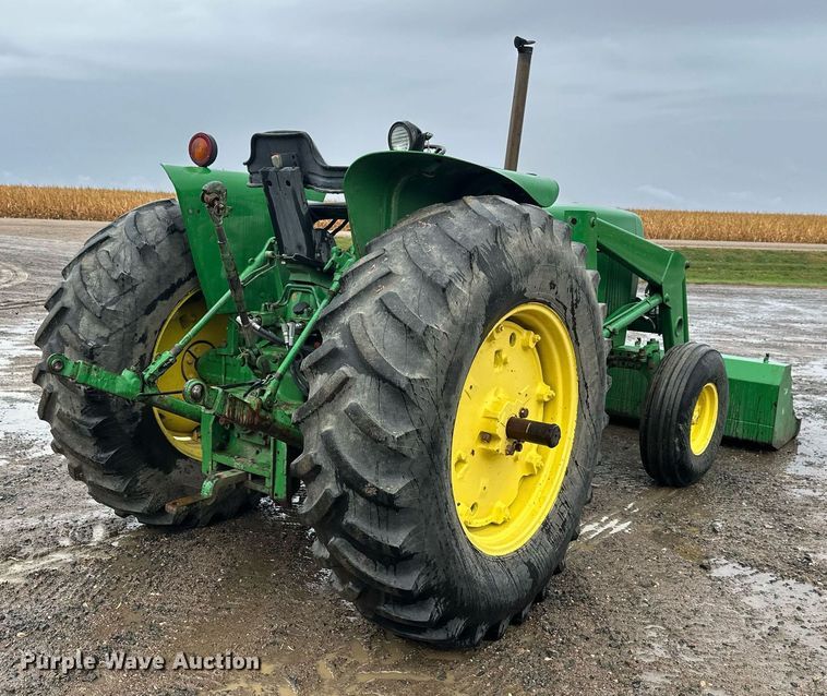 image for item EL0040 1978 John Deere 2840 tractor