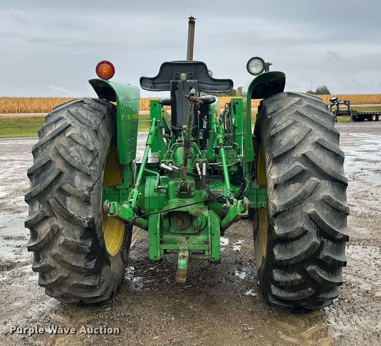 image for item EL0040 1978 John Deere 2840 tractor