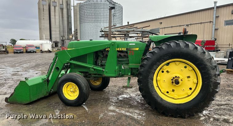 image for item EL0040 1978 John Deere 2840 tractor