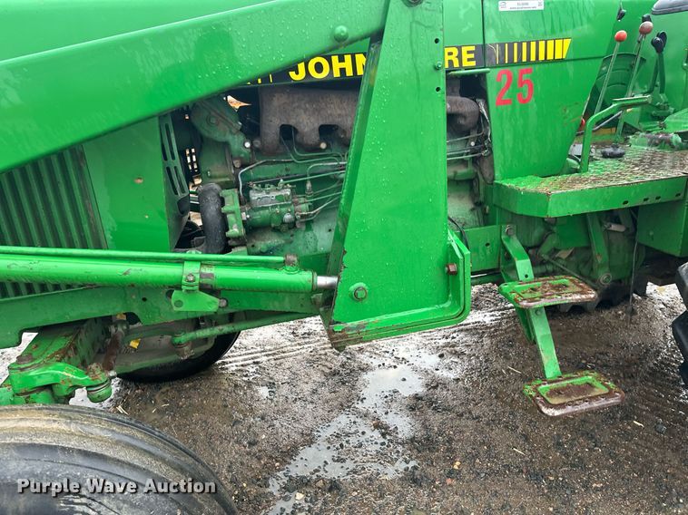 image for item EL0040 1978 John Deere 2840 tractor
