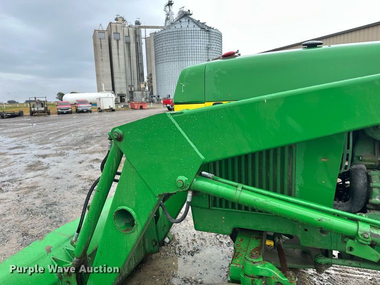 image for item EL0040 1978 John Deere 2840 tractor