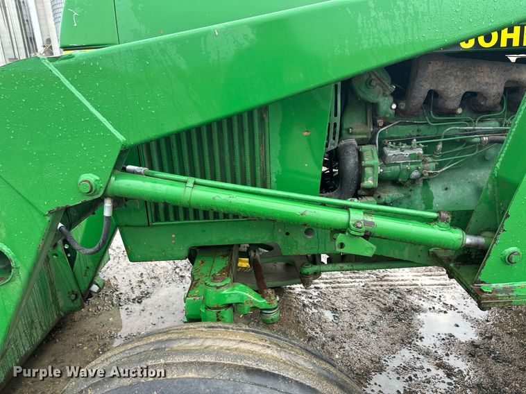 image for item EL0040 1978 John Deere 2840 tractor