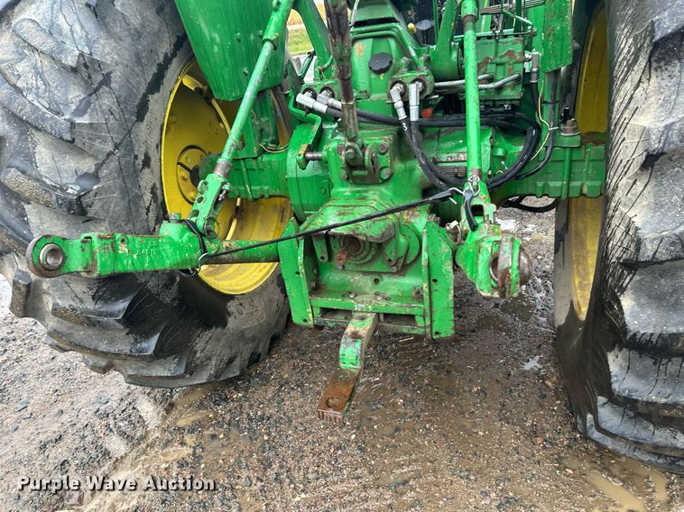image for item EL0040 1978 John Deere 2840 tractor