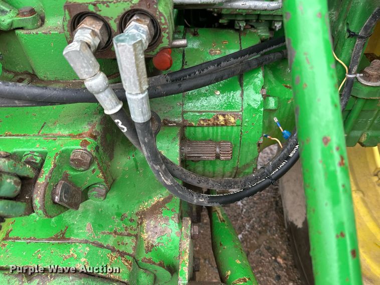 image for item EL0040 1978 John Deere 2840 tractor