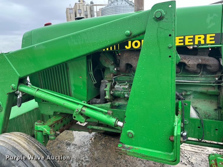 image for item EL0040 1978 John Deere 2840 tractor