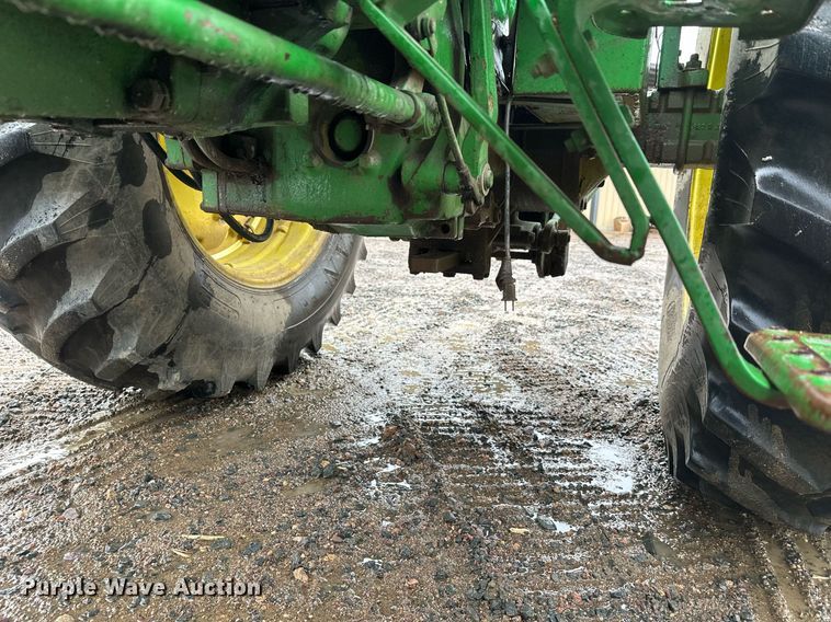 image for item EL0040 1978 John Deere 2840 tractor