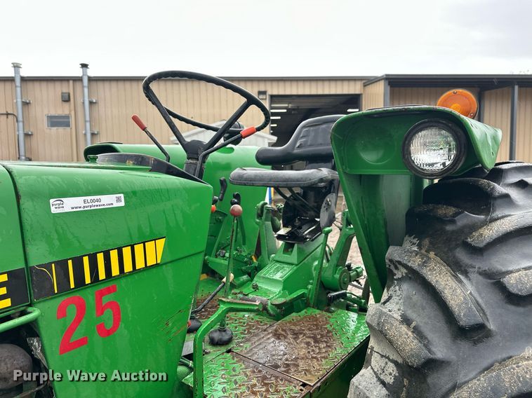 image for item EL0040 1978 John Deere 2840 tractor