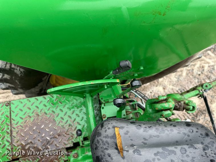image for item EL0040 1978 John Deere 2840 tractor