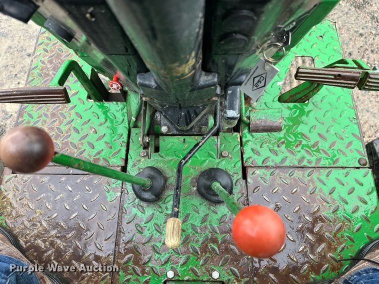 image for item EL0040 1978 John Deere 2840 tractor