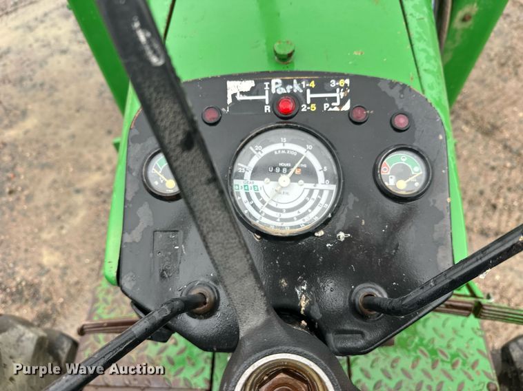 image for item EL0040 1978 John Deere 2840 tractor