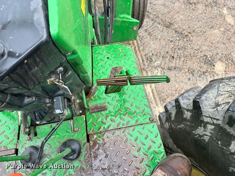 image for item EL0040 1978 John Deere 2840 tractor