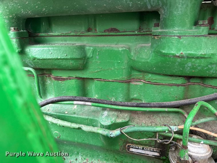 image for item EL0040 1978 John Deere 2840 tractor