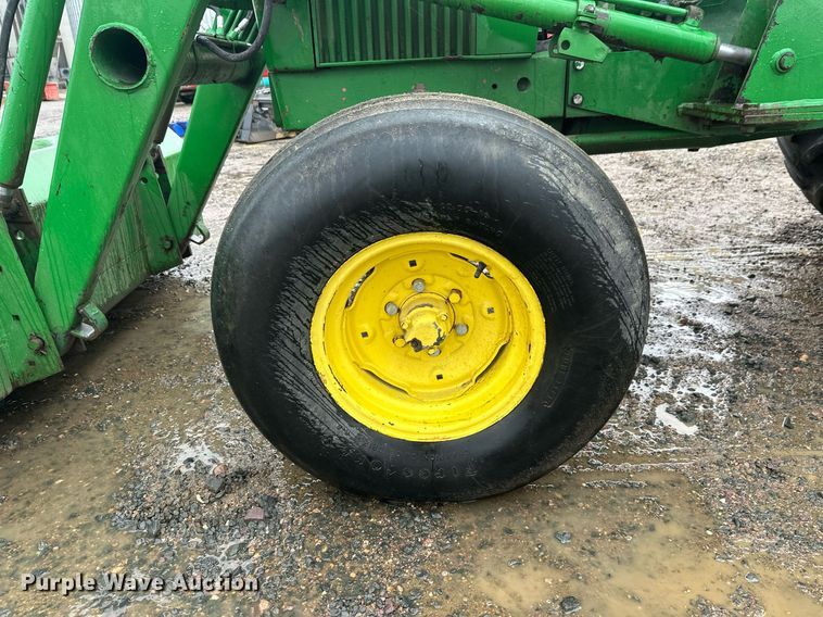 image for item EL0040 1978 John Deere 2840 tractor