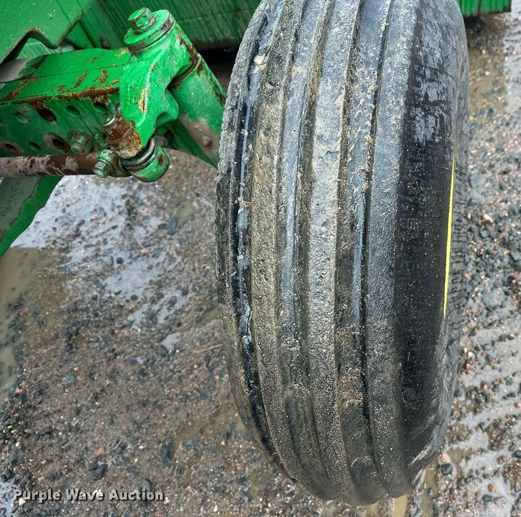 image for item EL0040 1978 John Deere 2840 tractor