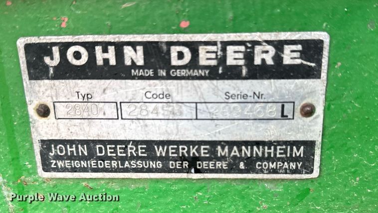image for item EL0040 1978 John Deere 2840 tractor