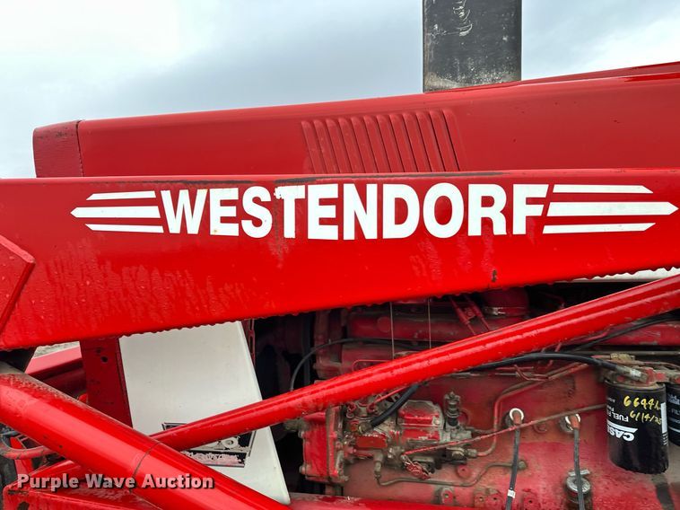 image for item EL0041 International Harvester F966 tractor