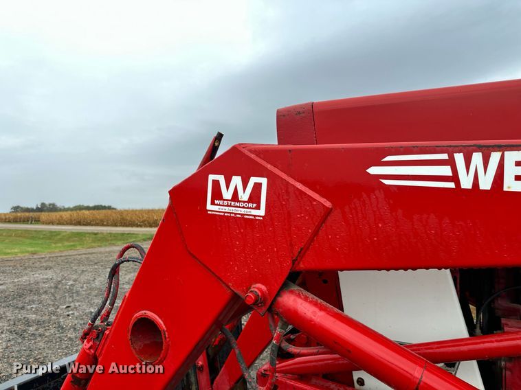 image for item EL0041 International Harvester F966 tractor