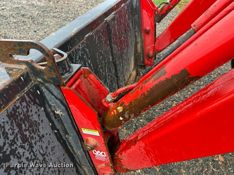 image for item EL0041 International Harvester F966 tractor