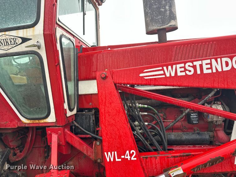 image for item EL0041 International Harvester F966 tractor