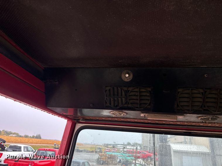 image for item EL0041 International Harvester F966 tractor