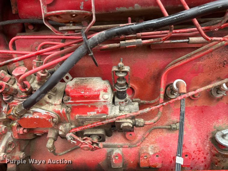 image for item EL0041 International Harvester F966 tractor