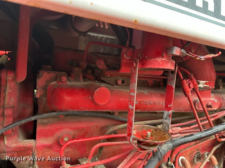 image for item EL0041 International Harvester F966 tractor