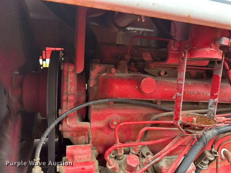 image for item EL0041 International Harvester F966 tractor