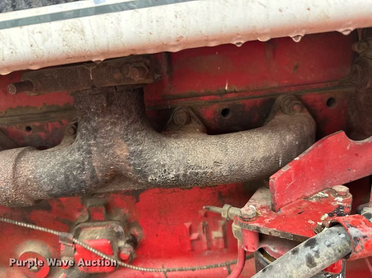 image for item EL0041 International Harvester F966 tractor