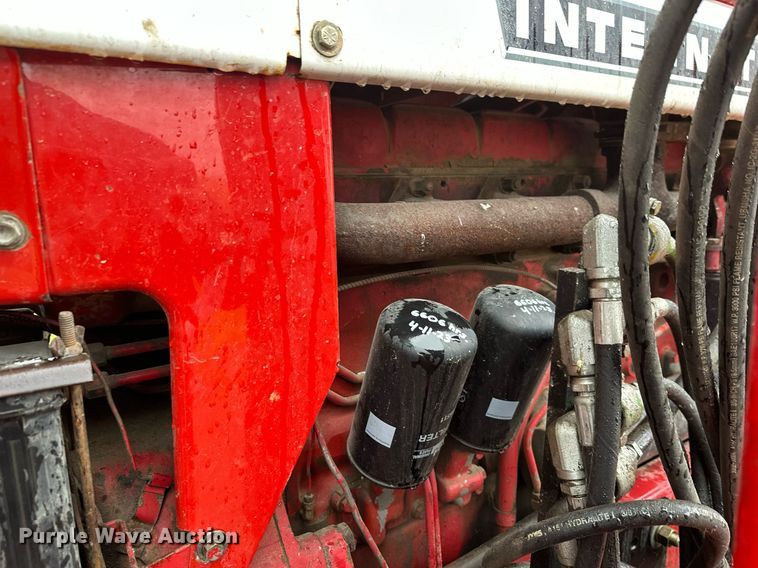 image for item EL0041 International Harvester F966 tractor