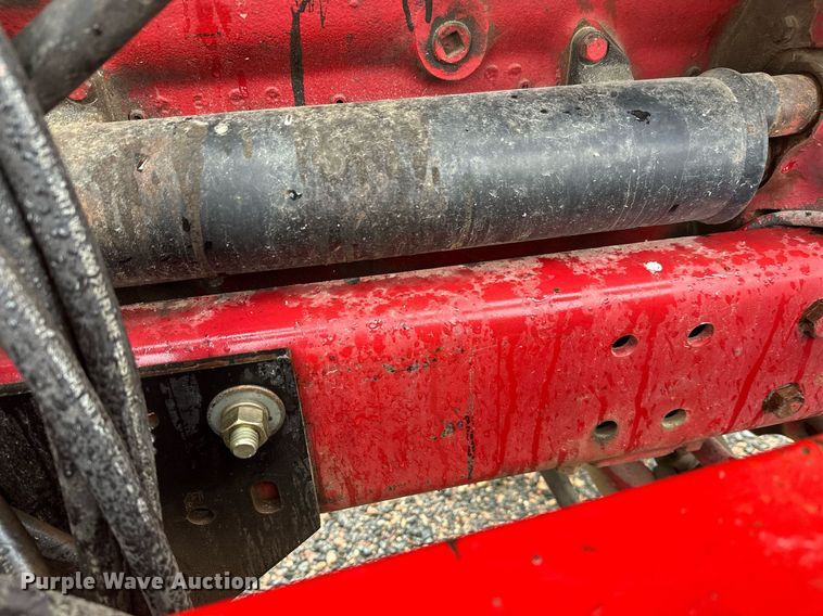 image for item EL0041 International Harvester F966 tractor