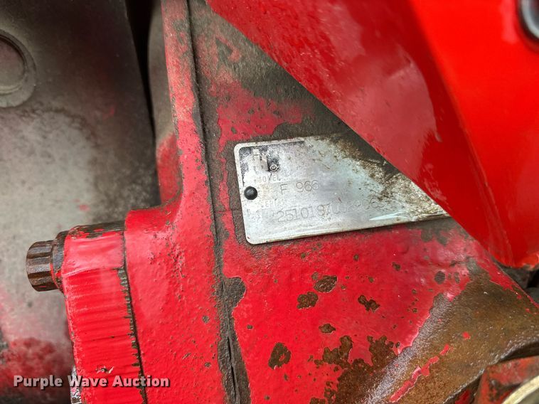 image for item EL0041 International Harvester F966 tractor