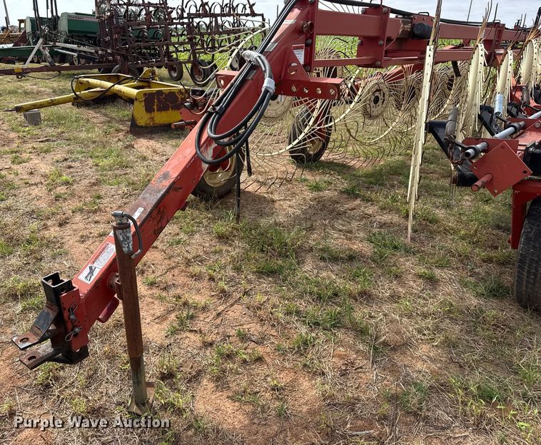 image for item EM8364 H&S BF14HC hay rake