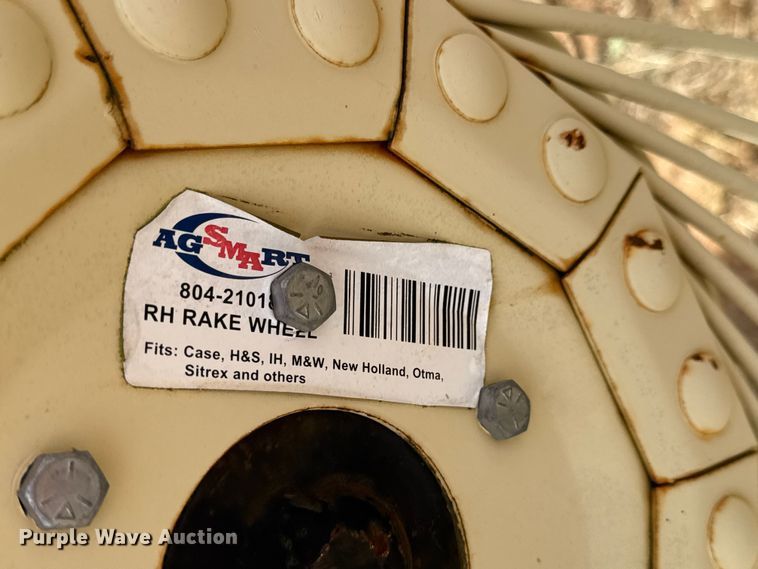 image for item EM8364 H&S BF14HC hay rake