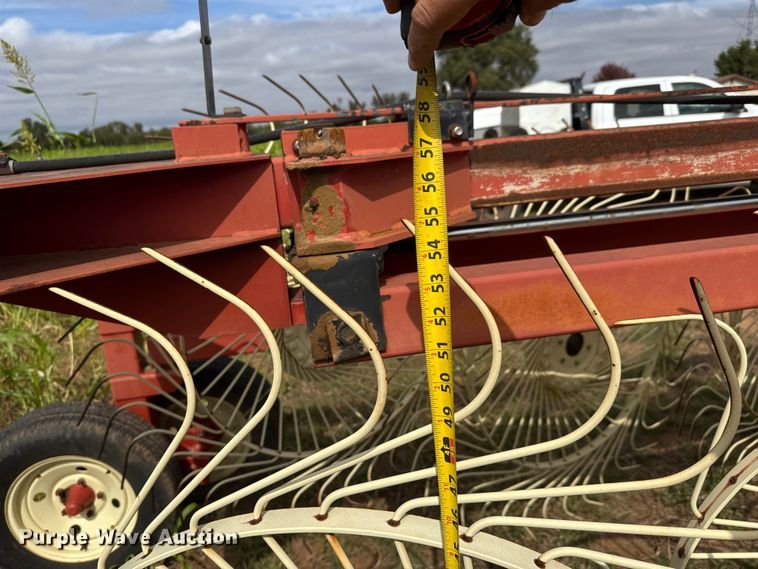 image for item EM8364 H&S BF14HC hay rake