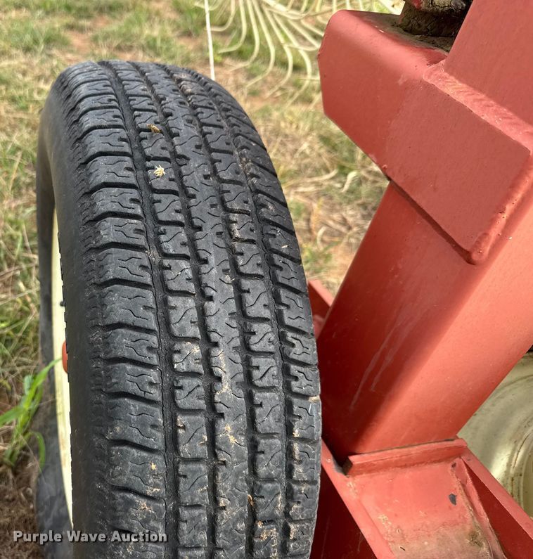 image for item EM8364 H&S BF14HC hay rake