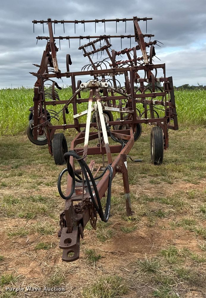 image for item EM8366 Noble chisel