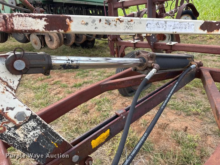 image for item EM8366 Noble chisel