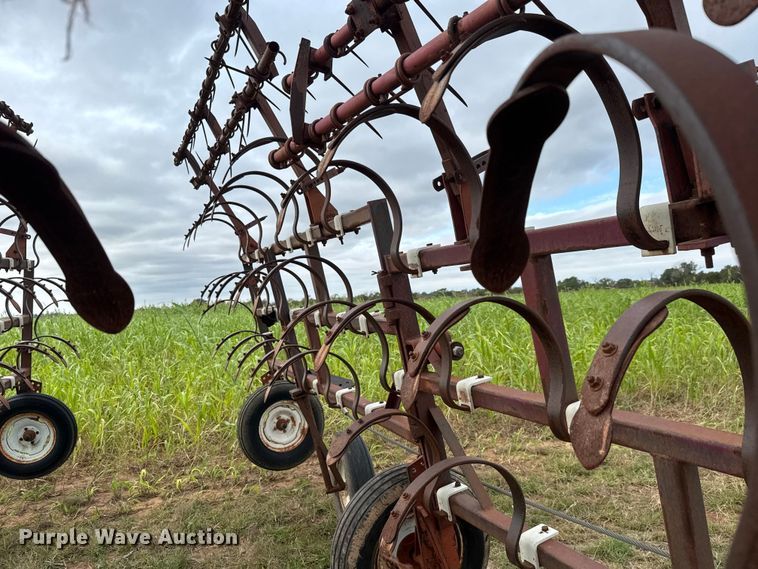 image for item EM8366 Noble chisel