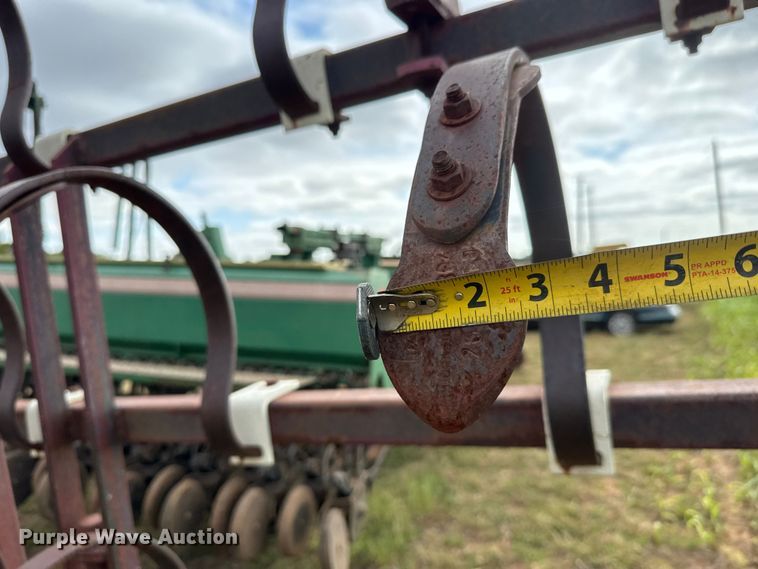 image for item EM8366 Noble chisel