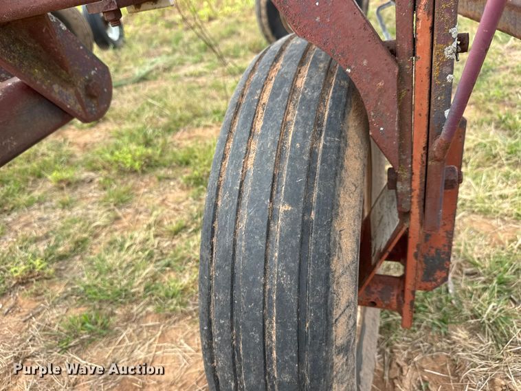 image for item EM8366 Noble chisel