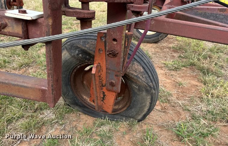 image for item EM8366 Noble chisel