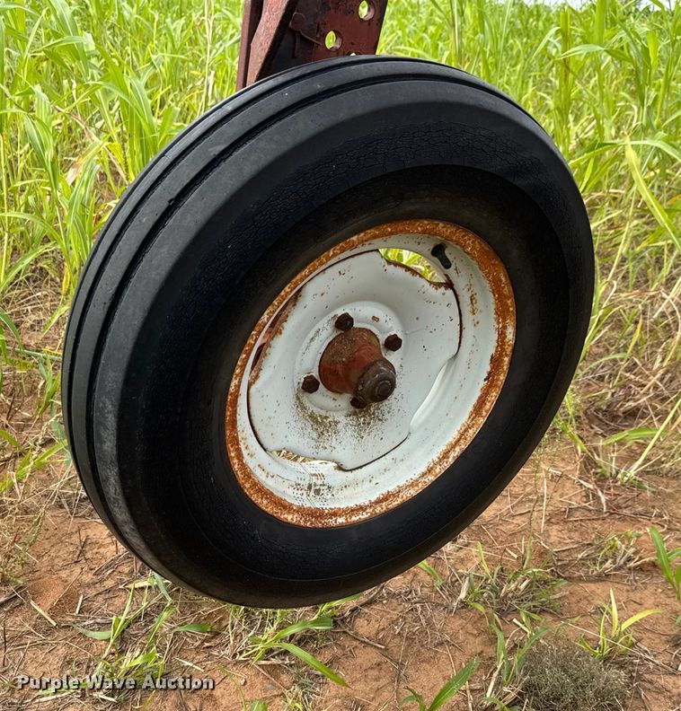 image for item EM8366 Noble chisel