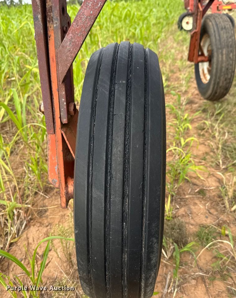 image for item EM8366 Noble chisel