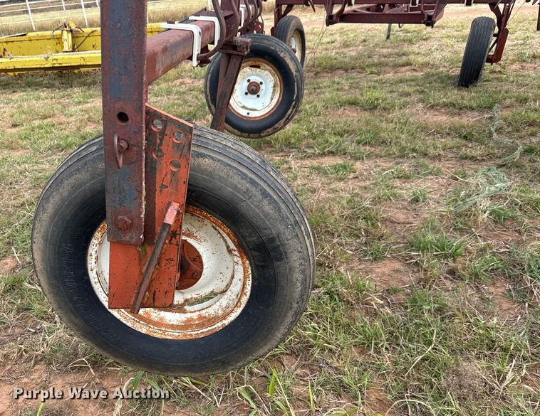 image for item EM8366 Noble chisel